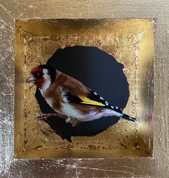 Jilguero. Óleo sobre tabla y pan de oro. 12x12cm. 